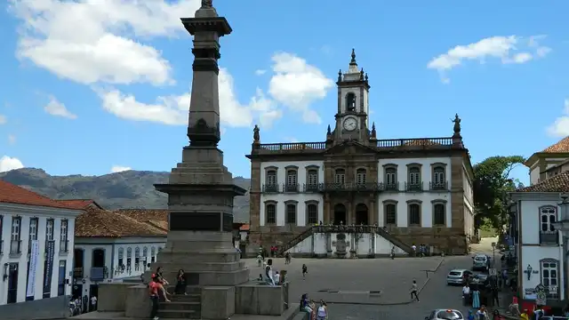 Capa: Cidades históricas de Minas Gerais: guia completo