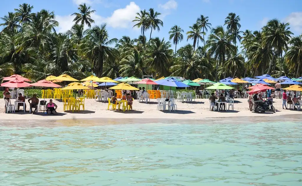 Imagem de destaque: As 10 melhores praias do Nordeste em 2026