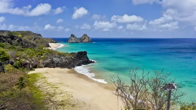 Capa: Quanto custa uma viagem de 5 dias para Fernando de Noronha